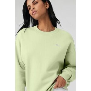 ALO Yoga Light Green Crew Neck Sweater
